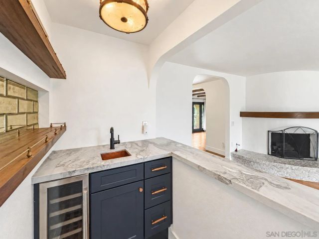 1229 Sandra Circle, Vista, CA 92083