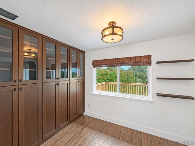 1229 Sandra Circle, Vista, CA 92083