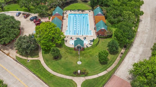 8522 Hillsboro Place, Sugar Land, TX 77479