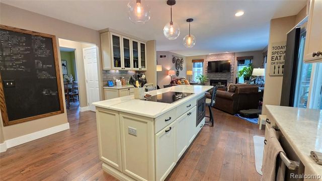 2525 Baltusrol Court, Commerce Twp, MI 48382