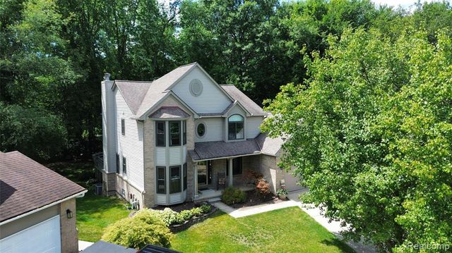 2525 Baltusrol Court, Commerce Twp, MI 48382