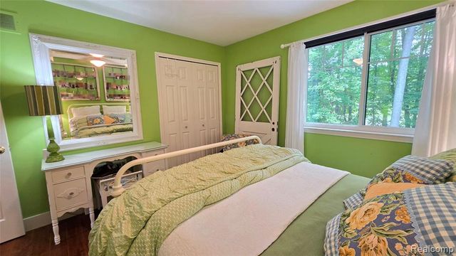 2525 Baltusrol Court, Commerce Twp, MI 48382