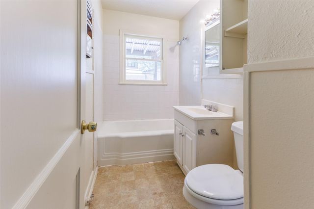 1902 Pasadena DR, Austin, TX 78757