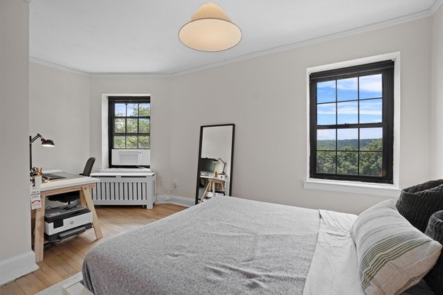 295 N Broadway 27, Yonkers, NY 10701