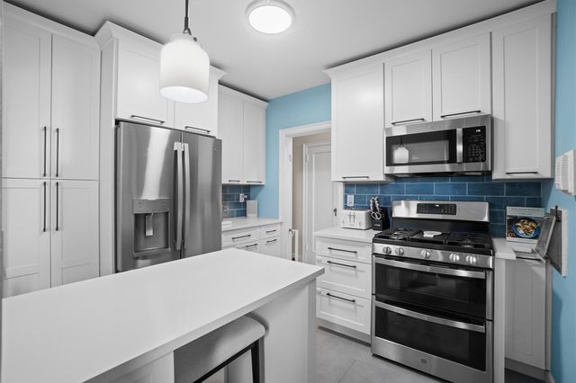 295 N Broadway 27, Yonkers, NY 10701