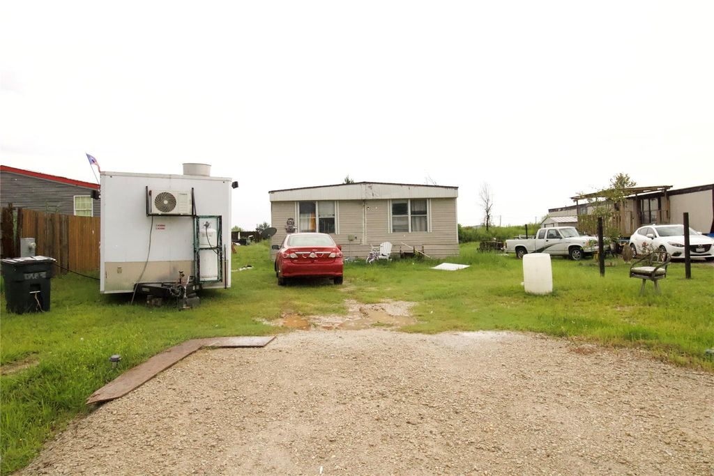 739 Road 5705, Cleveland, TX 77327