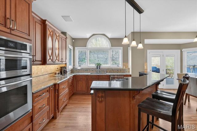 17710 Wilding Place Drive, Wildwood, MO 63005