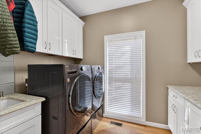 17710 Wilding Place Drive, Wildwood, MO 63005