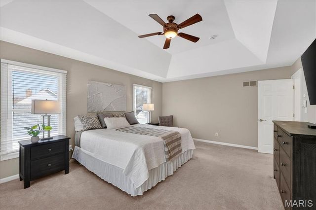 17710 Wilding Place Drive, Wildwood, MO 63005