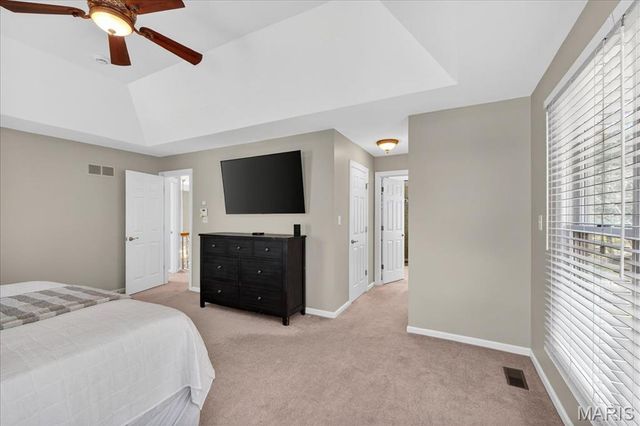 17710 Wilding Place Drive, Wildwood, MO 63005