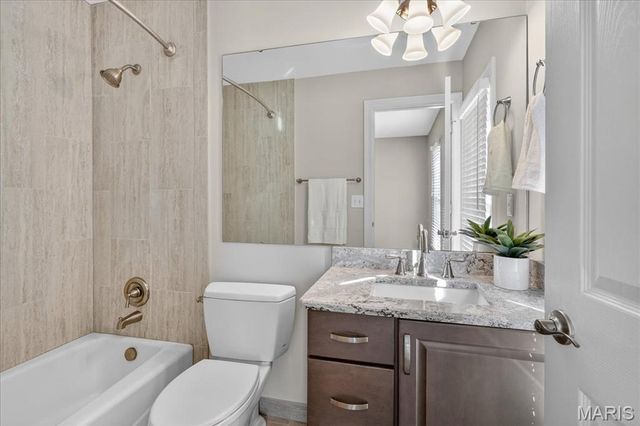 17710 Wilding Place Drive, Wildwood, MO 63005