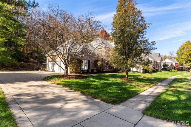 17710 Wilding Place Drive, Wildwood, MO 63005