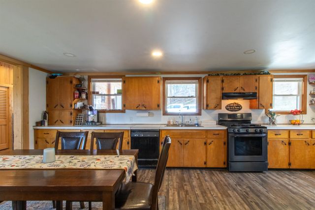 77 Water Street, Orleans, VT 05860