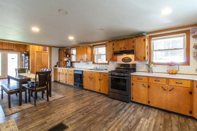 77 Water Street, Orleans, VT 05860