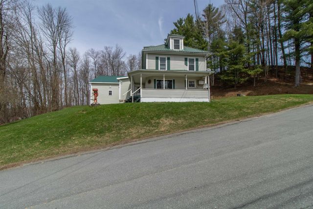 77 Water Street, Orleans, VT 05860