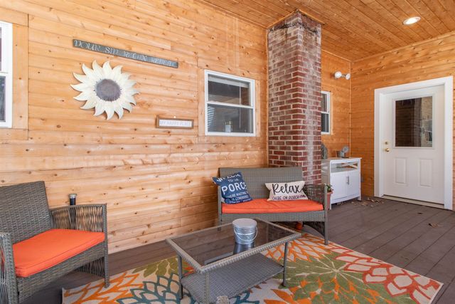 77 Water Street, Orleans, VT 05860