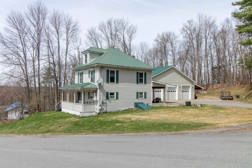 77 Water Street, Orleans, VT 05860