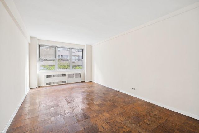 141 E 55th St Apt 4F, New York City, NY 10022