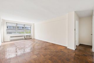141 E 55th St Apt 4F, New York City, NY 10022