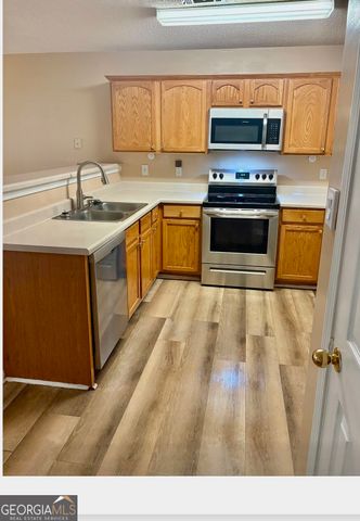 7182 Georges, Morrow, GA 30260