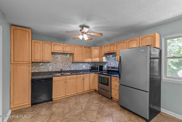 102 Quality Lane, Jacksonville, NC 28540