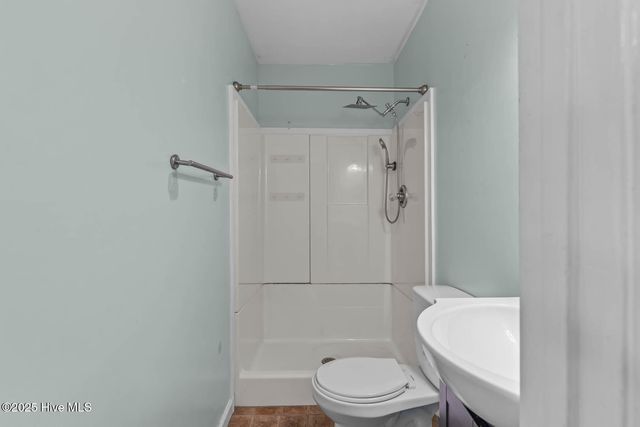 102 Quality Lane, Jacksonville, NC 28540