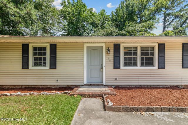 102 Quality Lane, Jacksonville, NC 28540