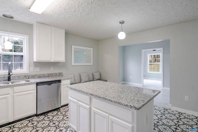 5860 BEARWOOD RD, Crozet, VA 22932