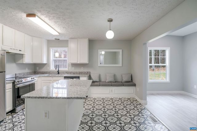 5860 BEARWOOD RD, Crozet, VA 22932