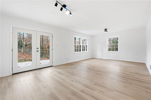 2520 Overlook Way, Atlanta, GA 30345