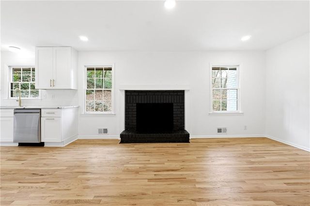 2520 Overlook Way, Atlanta, GA 30345