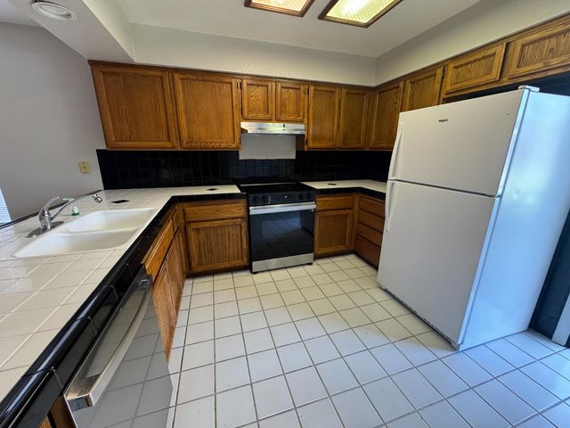 8420 Sunblaze Way, Sacramento, CA 95823