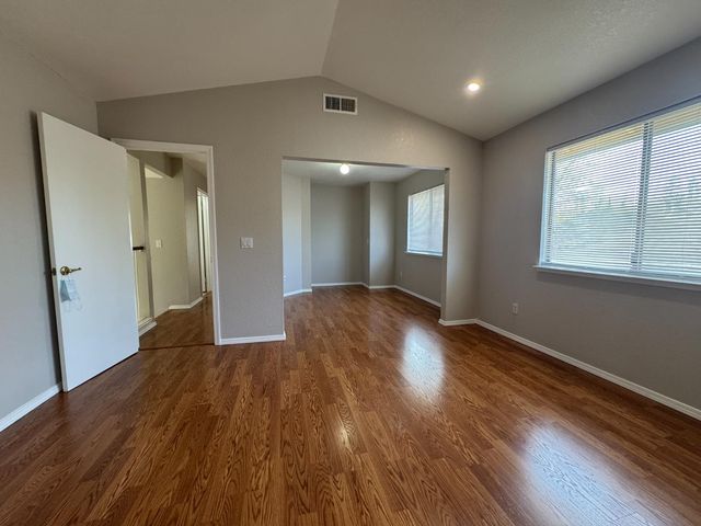 8420 Sunblaze Way, Sacramento, CA 95823