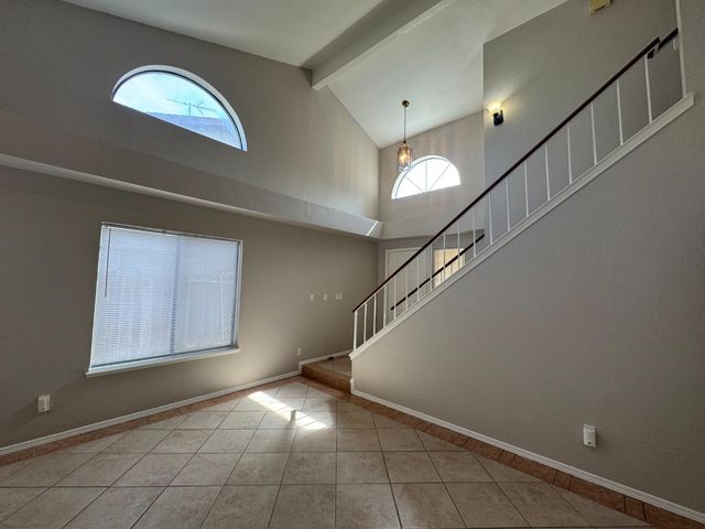 8420 Sunblaze Way, Sacramento, CA 95823