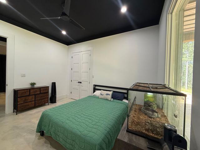 1222 Gates Rd., Columbia, MS 39429