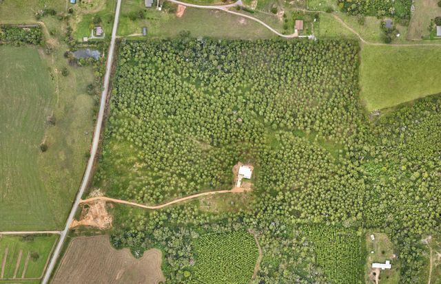 1222 Gates Rd., Columbia, MS 39429