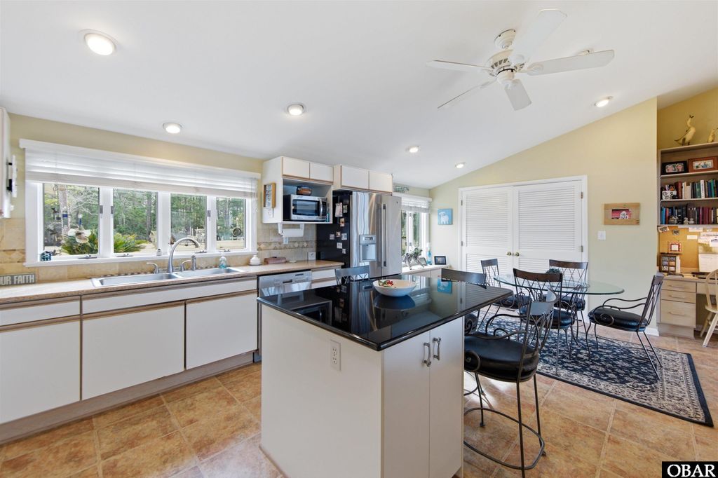 Image 15 of property listing at 93 Osprey Lane Lot 12, Southern Shores, NC 27949