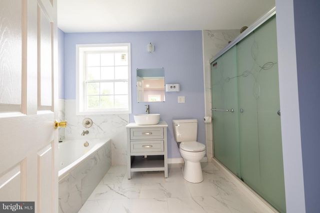 446 OLD FARM RD, Palmyra, PA 17078