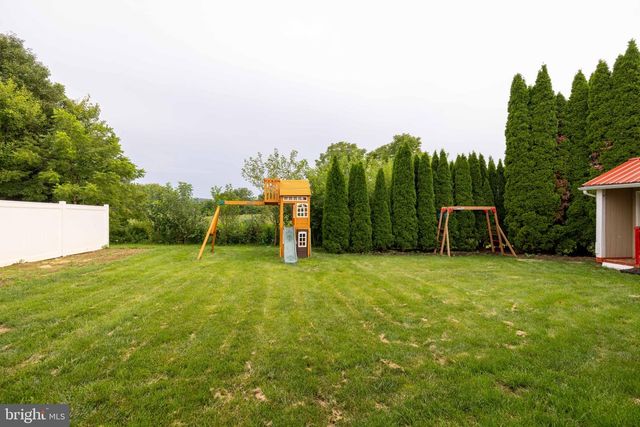 446 OLD FARM RD, Palmyra, PA 17078