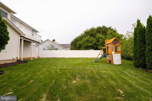 446 OLD FARM RD, Palmyra, PA 17078