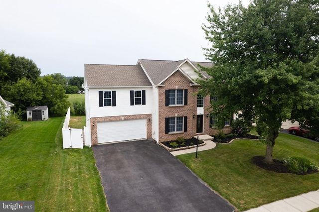 446 OLD FARM RD, Palmyra, PA 17078