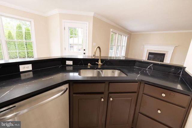 446 OLD FARM RD, Palmyra, PA 17078