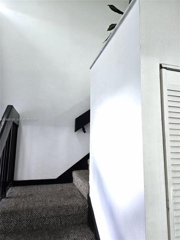 10219 SW 89th St 10219, Miami, FL 33176