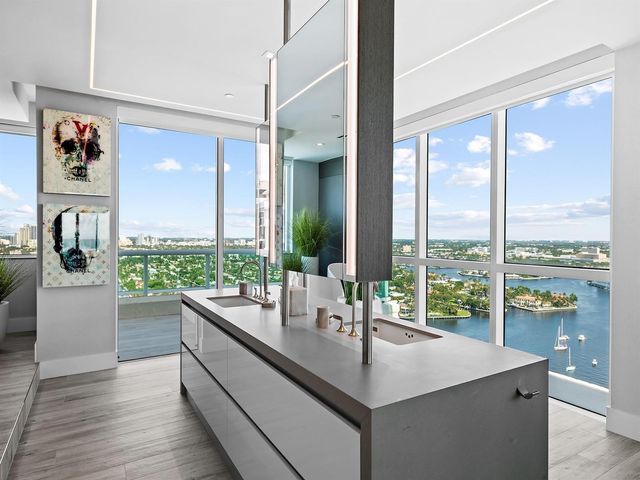 101 S Fort Lauderdale Beach Boulevard 2905, Fort Lauderdale, FL 33316