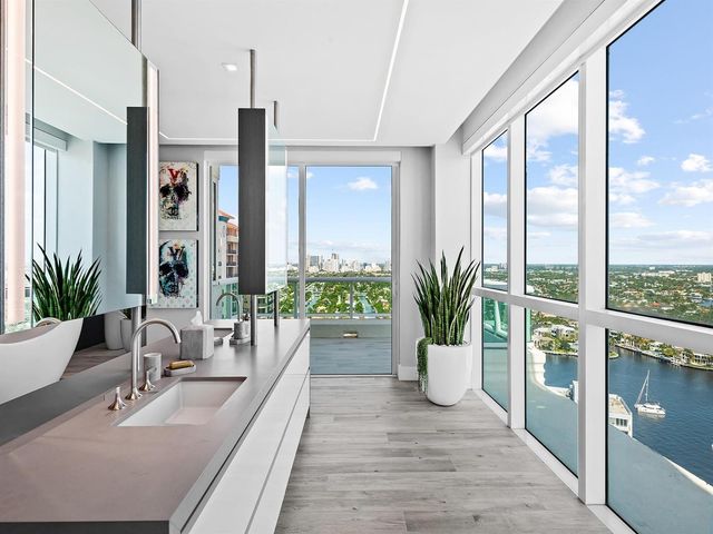 101 S Fort Lauderdale Beach Boulevard 2905, Fort Lauderdale, FL 33316