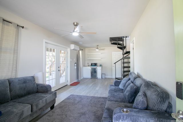 582 Orbit Dr, Canyon Lake, TX 78133