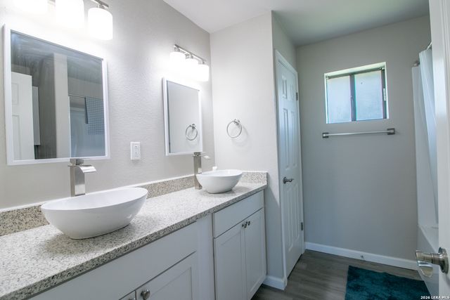 582 Orbit Dr, Canyon Lake, TX 78133