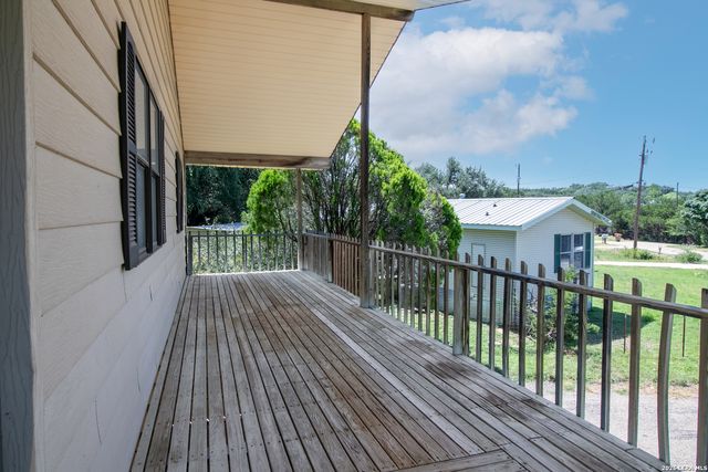 582 Orbit Dr, Canyon Lake, TX 78133