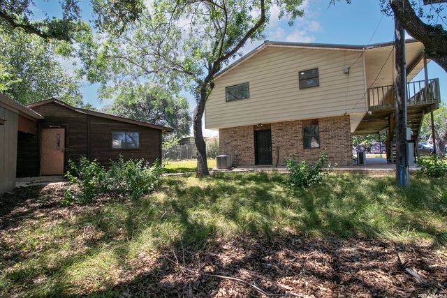 582 Orbit Dr, Canyon Lake, TX 78133