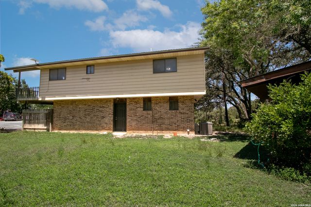 582 Orbit Dr, Canyon Lake, TX 78133